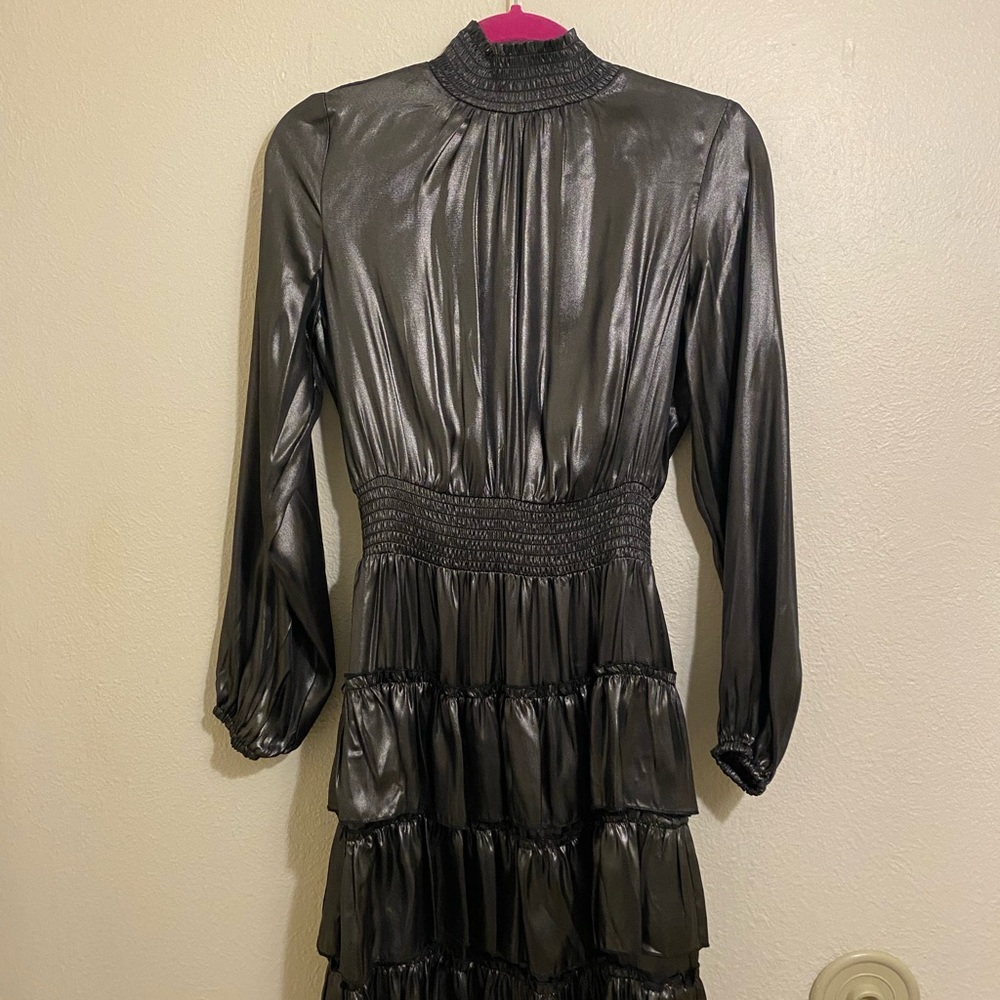 black dress🕷️